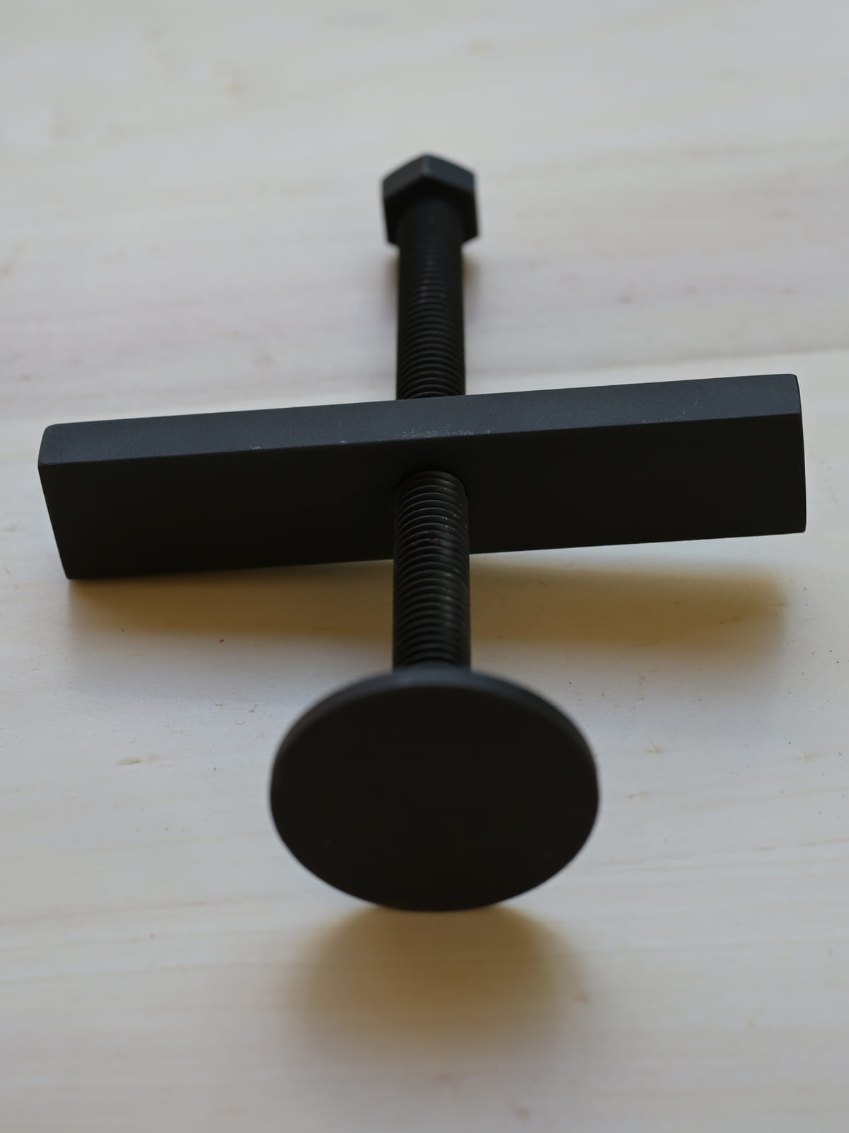 The HubPop seen head-on, with the rotor cap facing the viewer